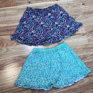 Skorts - 2 pk - playground friendly skorts. Floral design.